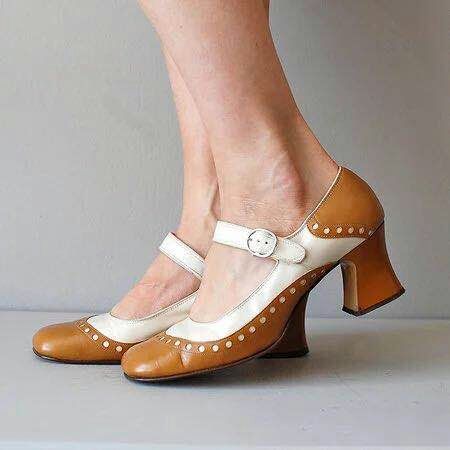 Sylvie Lane Block-Heel Pumps by Modioza