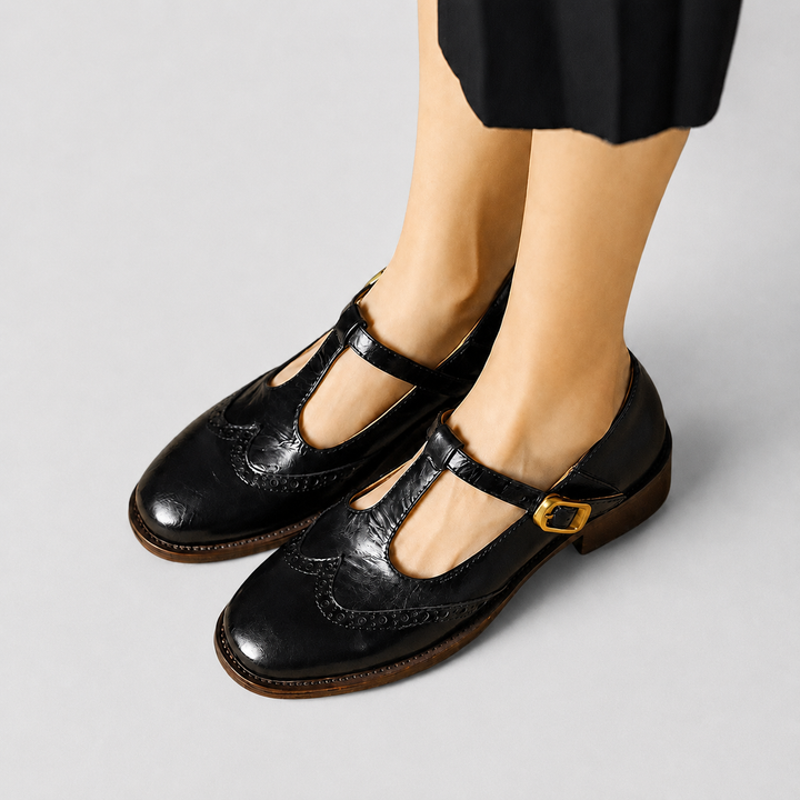 Lacey Cedar Mary Jane Flats – Black