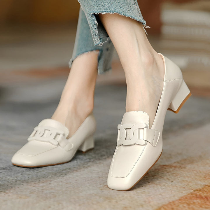 Piper Cedar Block-Heel Mules – Beige