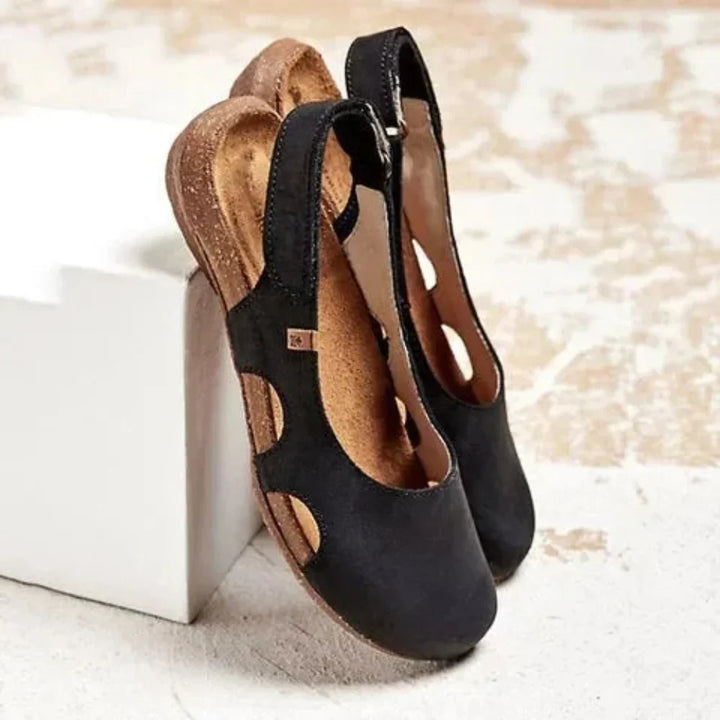 Sage Aspen Wedge Pumps – Black
