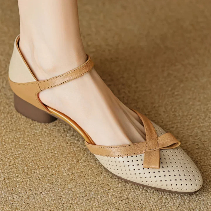 Bronte Row Classic Pumps by Modioza