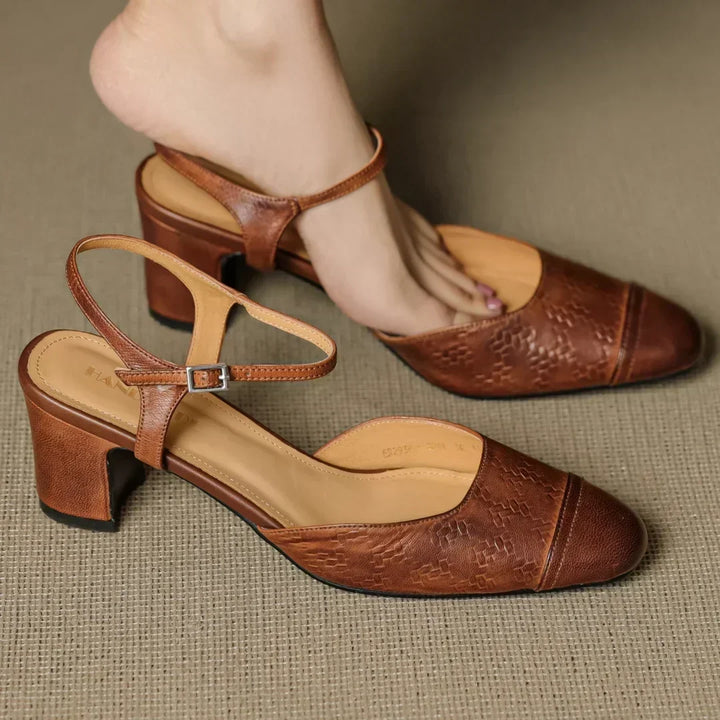 Skye May Classic Pumps by Modioza