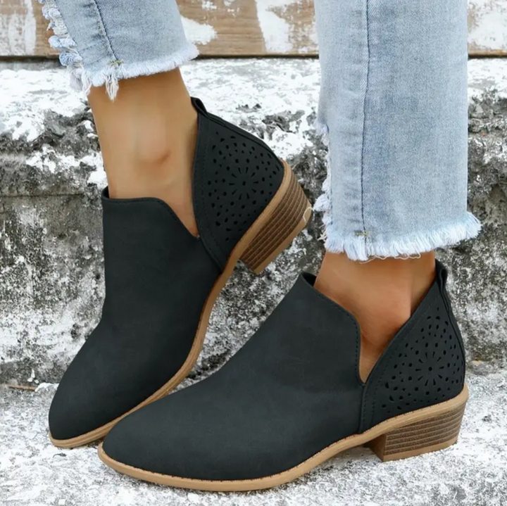 Bonnie Lane Heeled Boots by Modioza