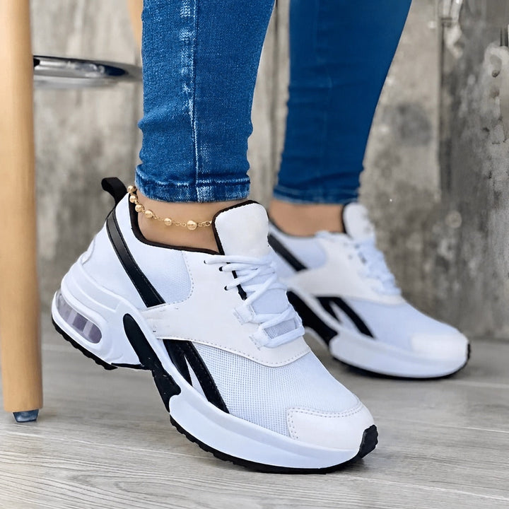 Teagan Aspen Everyday Sneakers – White