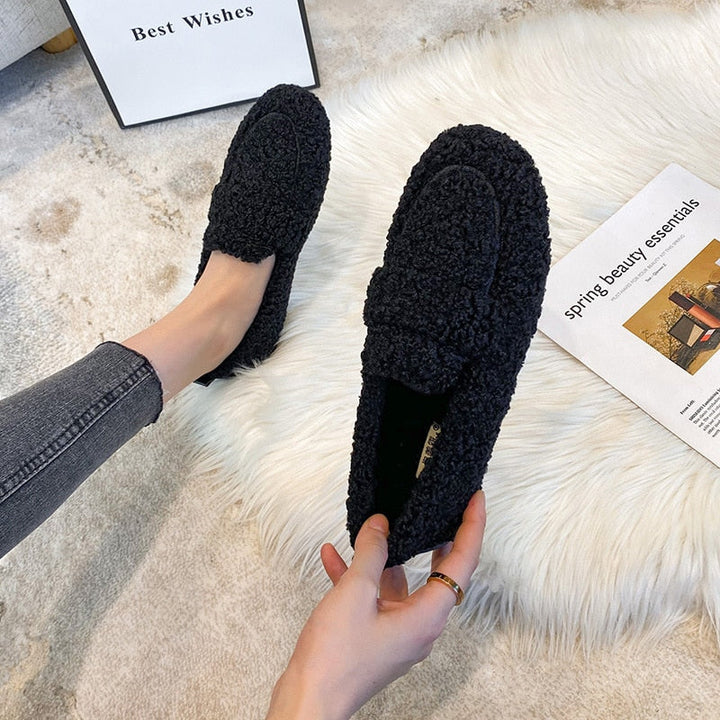 Tatum Juniper Indoor Slippers – Black