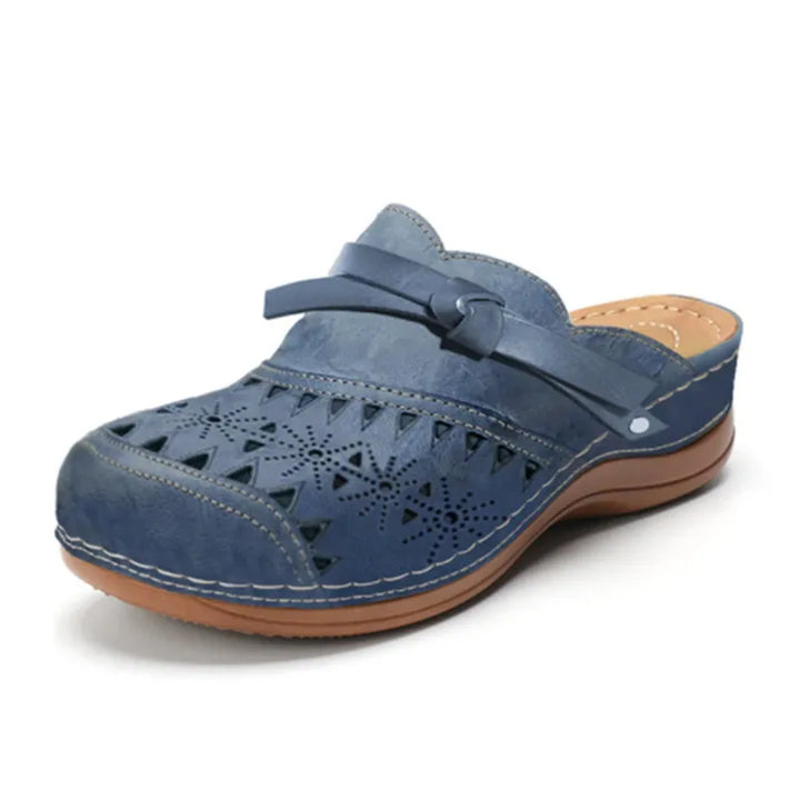 Mallory Cedar Clogs – Blue