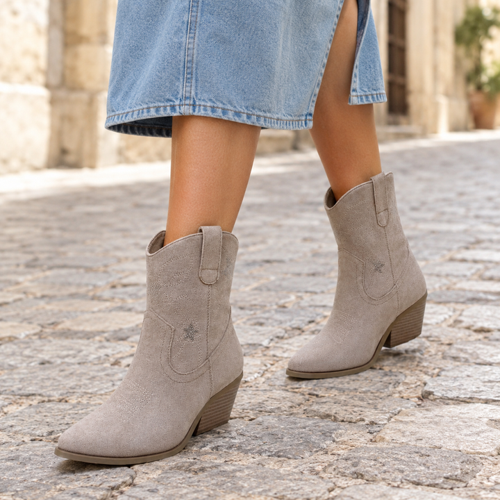 Morgan Juniper Western Ankle Boots – Taupe