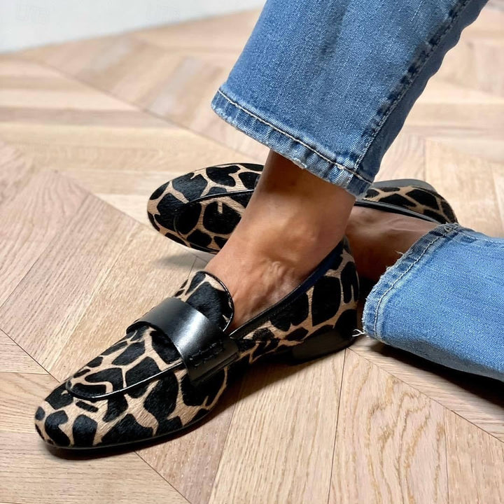 Rowan Cedar Loafers – Black