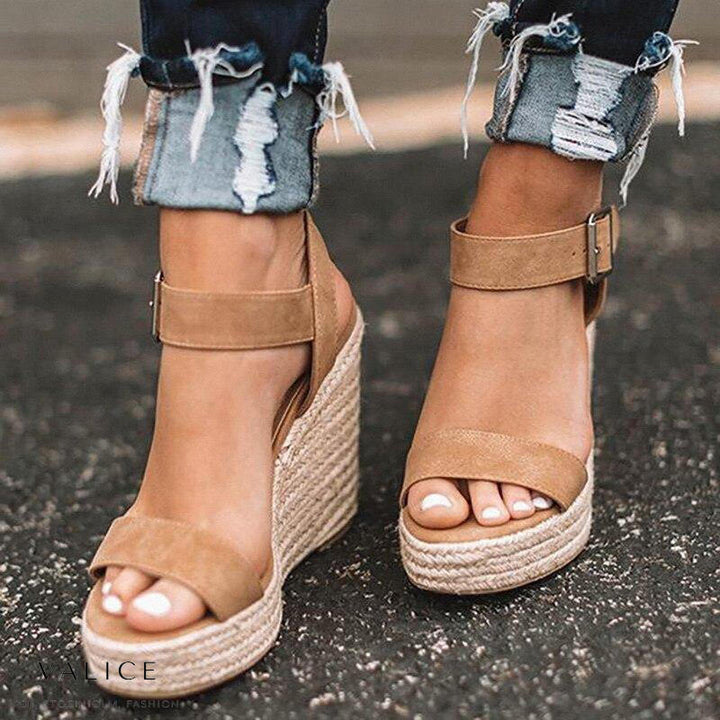 Brooklyn Cedar Wedge Pumps – Brown
