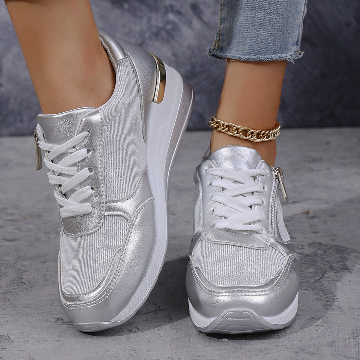 Emery Harbor Everyday Sneakers – Silver