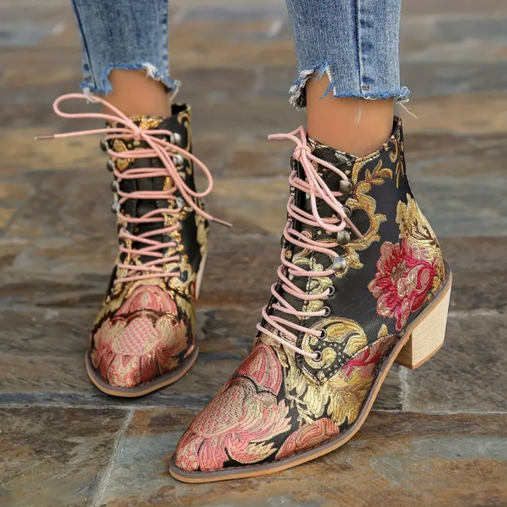 Willow Cove Western Boots by Modioza
