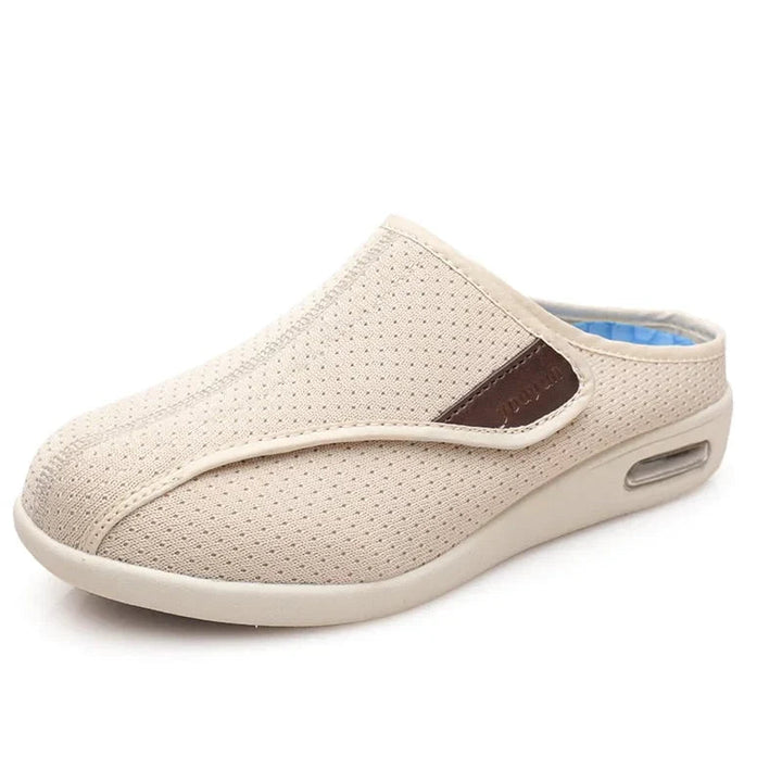 Claire Willow Clogs – Beige